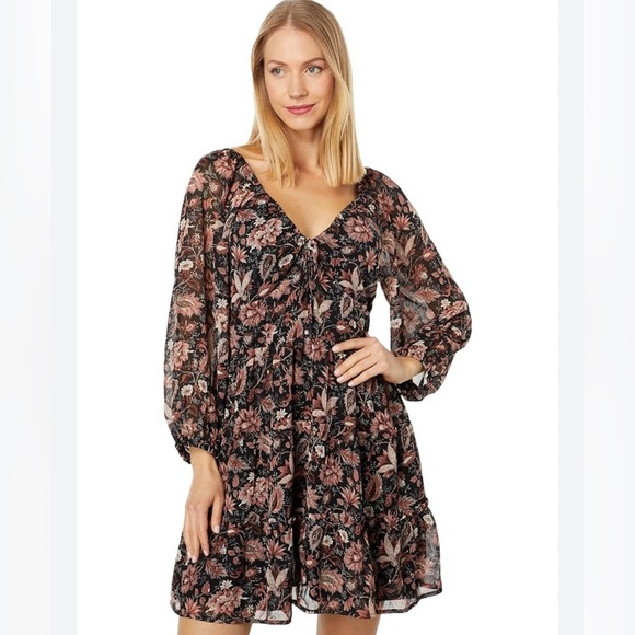 Madewell Dresses & Skirts - Madewell Amalia Tiered‎ Mini Dress in Pampas Blooms Size 0